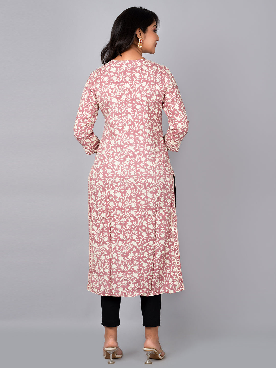 Straight Kurta With Embroidery Work